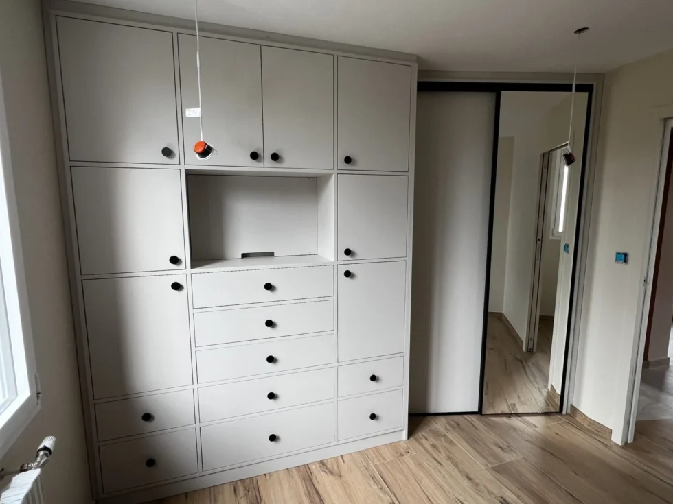 Espace aménagé pour activité professionnelle ou accueil